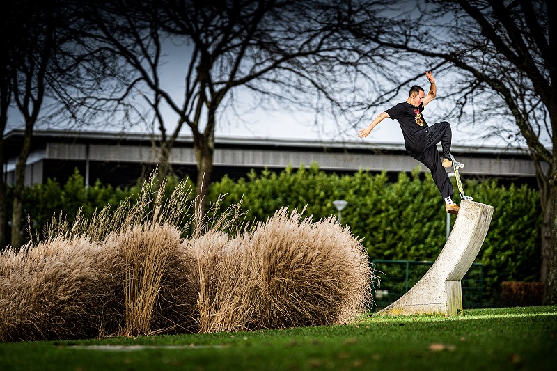 Jason-Lijnzaat-Front-Blunt-Veldhoven-Foto-Mathijs-Tromp_blog_klein-LRG_2